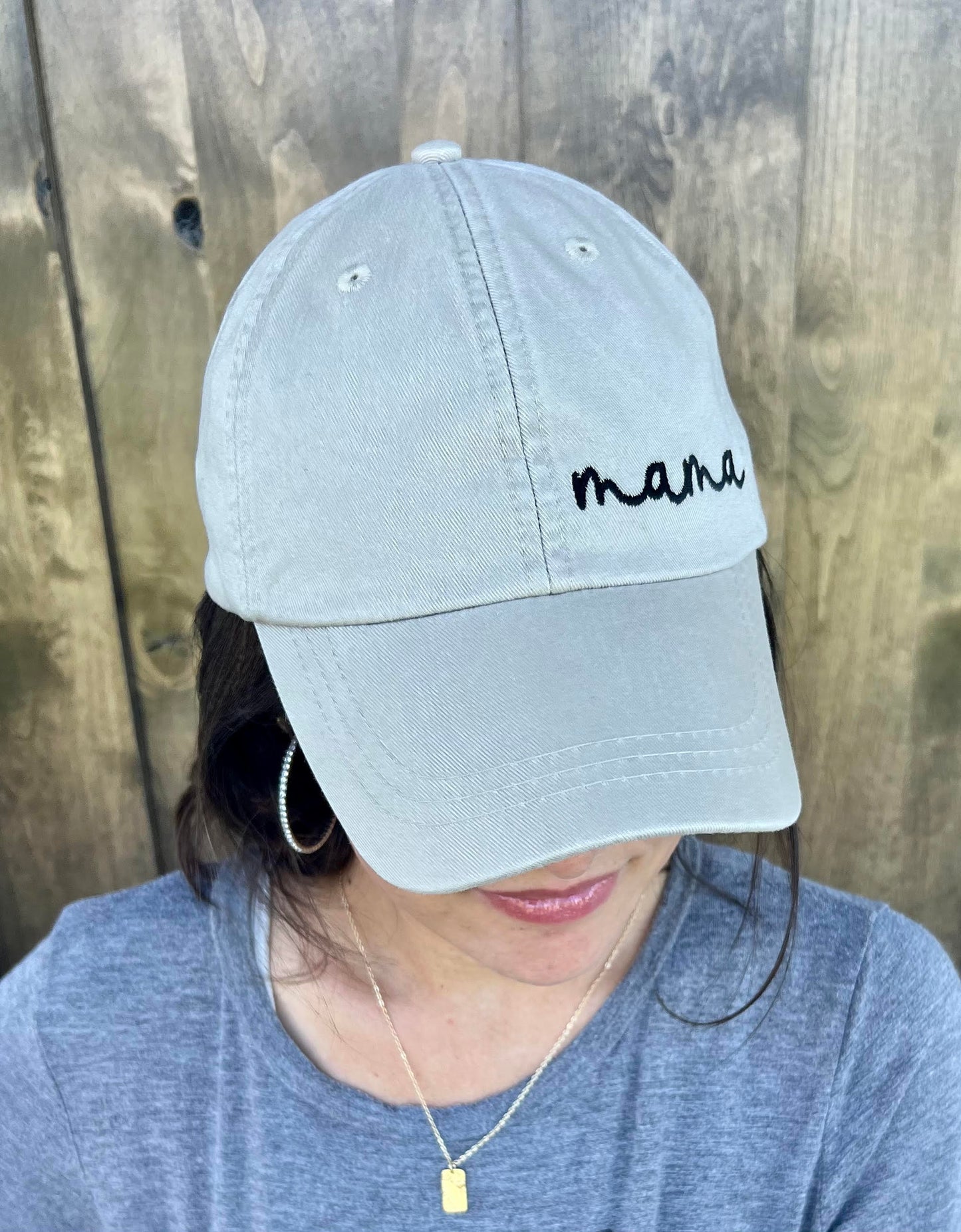 Mama hat